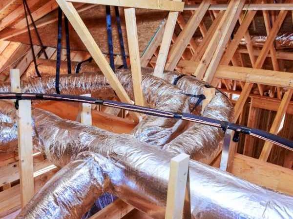 Replacing Ductwork in Attic: Pinellas Park Climate Considerations